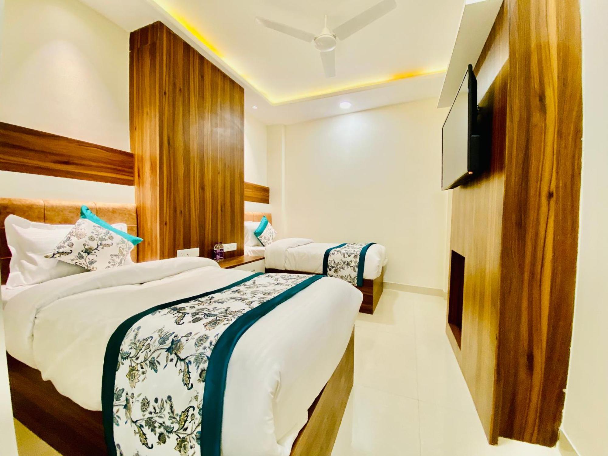 Hotel White House 350 Mtr From Golden Temple Amritsar Esterno foto
