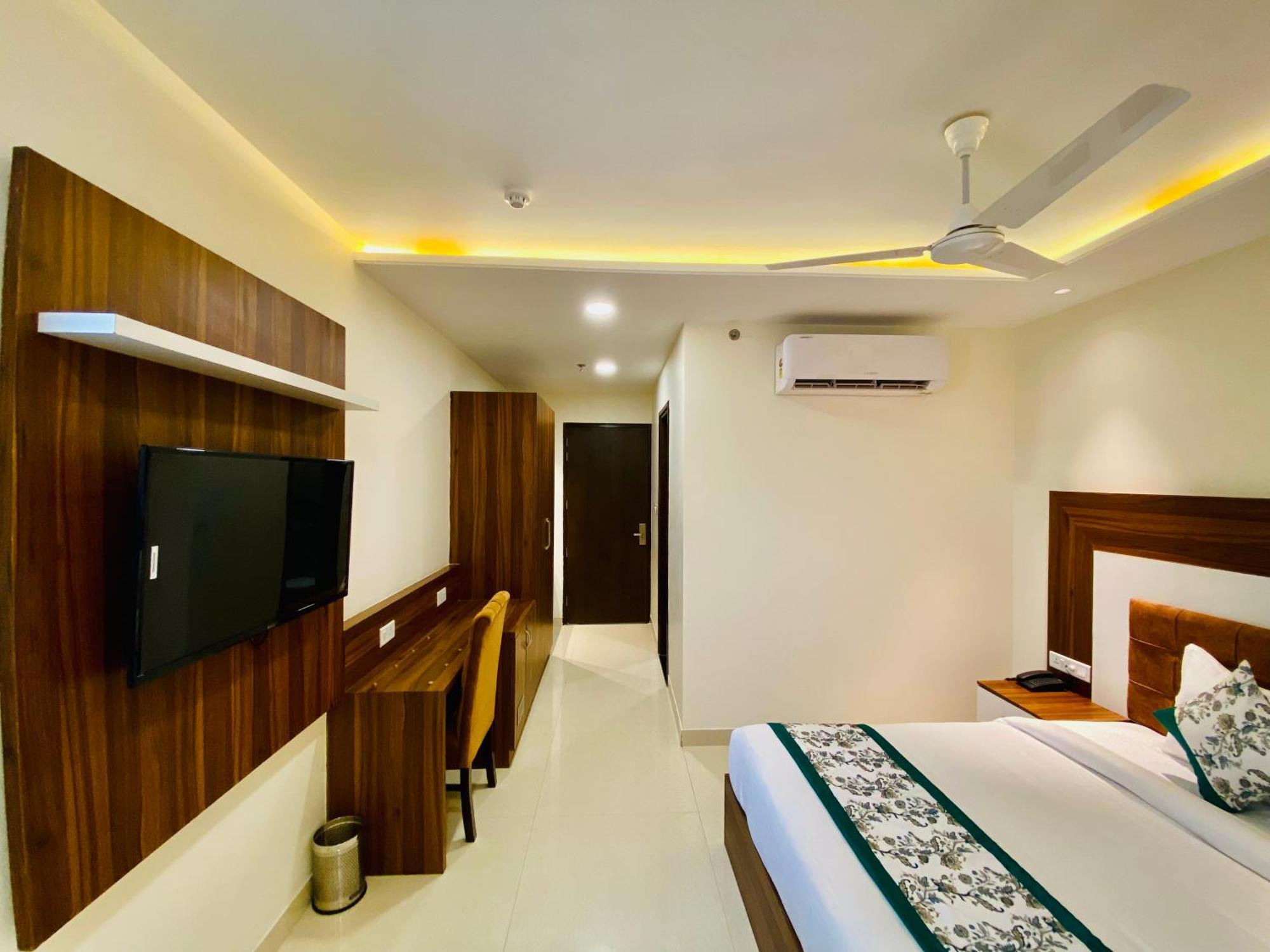Hotel White House 350 Mtr From Golden Temple Amritsar Esterno foto