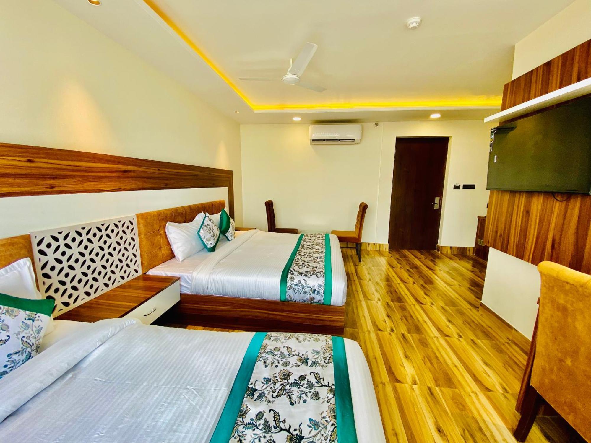 Hotel White House 350 Mtr From Golden Temple Amritsar Esterno foto