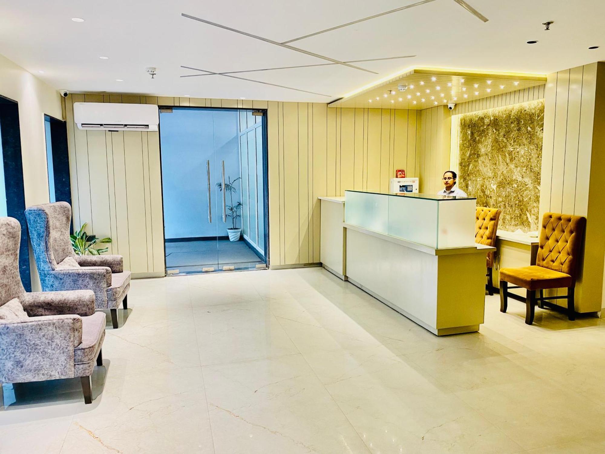 Hotel White House 350 Mtr From Golden Temple Amritsar Esterno foto